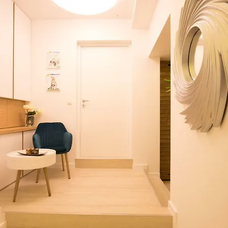 Guest house And Comfort Zone Split