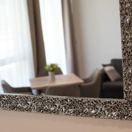 Apartment&rooms Comfort Zone 4*